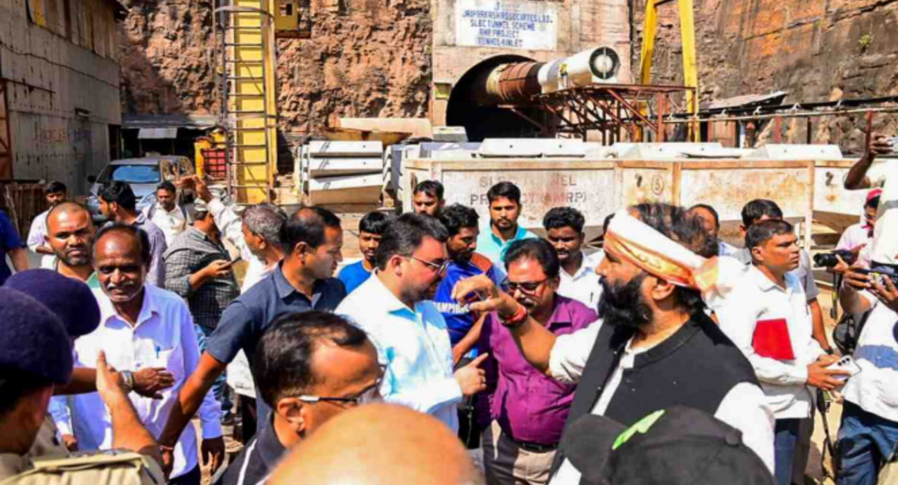 تلنگانہ میں سرنگ گرنے کا حادثہ 5