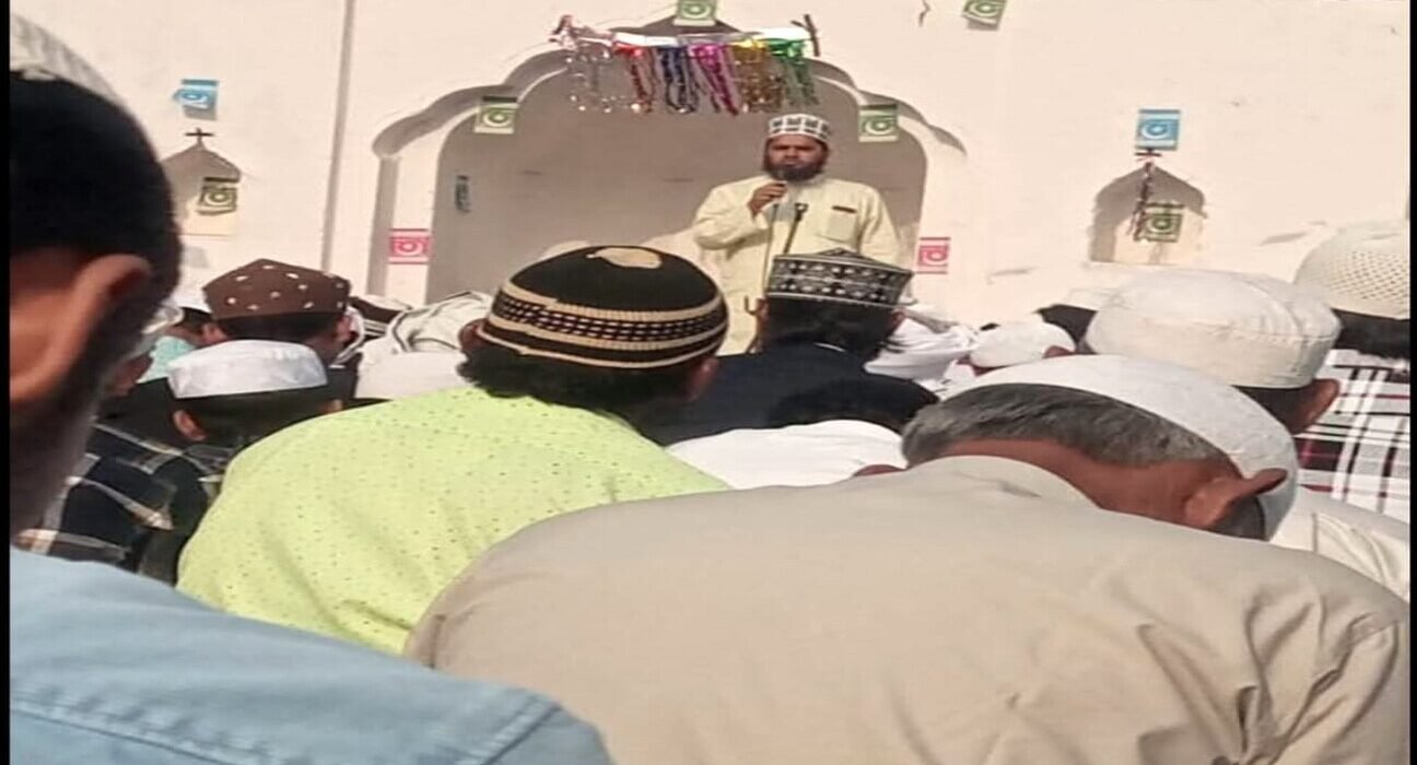 امام پور، بھٹیا بازار میں پرامن ماحول میں نمازِ عیدالفطر ادا کی گئی 5
