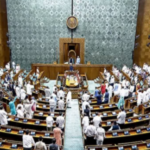 والدین کا بڑھاپا، نازک ترین دور، انھیں سہارا دیں