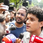 پریم چند کی پتھر توڑتی عورت سے جنتر منتر کی نیہا بورا تک